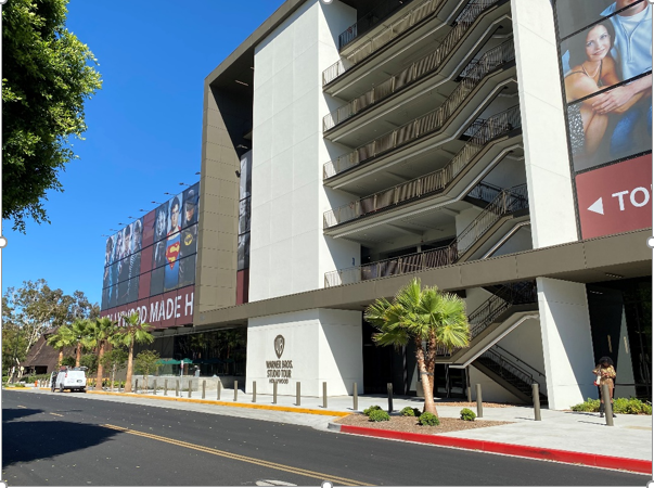 Warner Bros Studio Tour Center 楼体与入口实拍